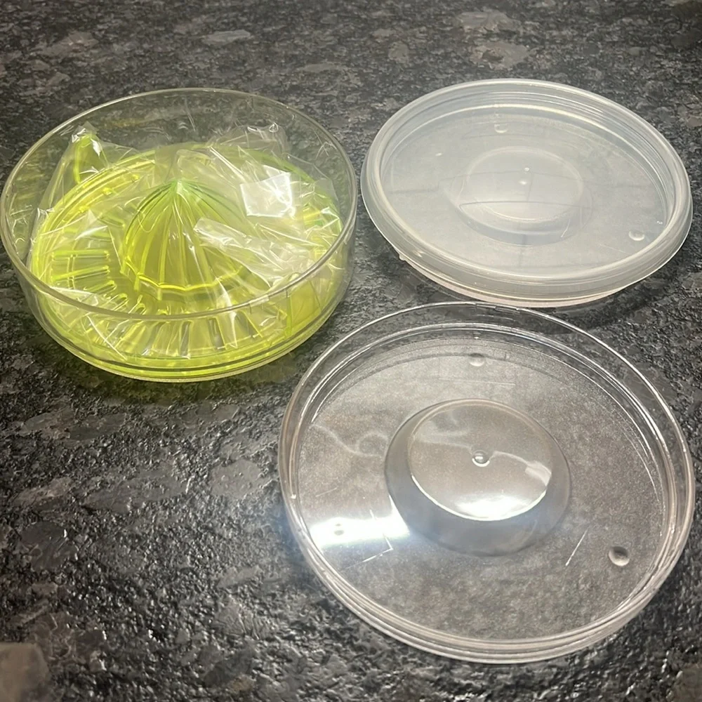 Drink Rimmer Set by Pampered Chef. New in box. Juicer, tray for salt etc.